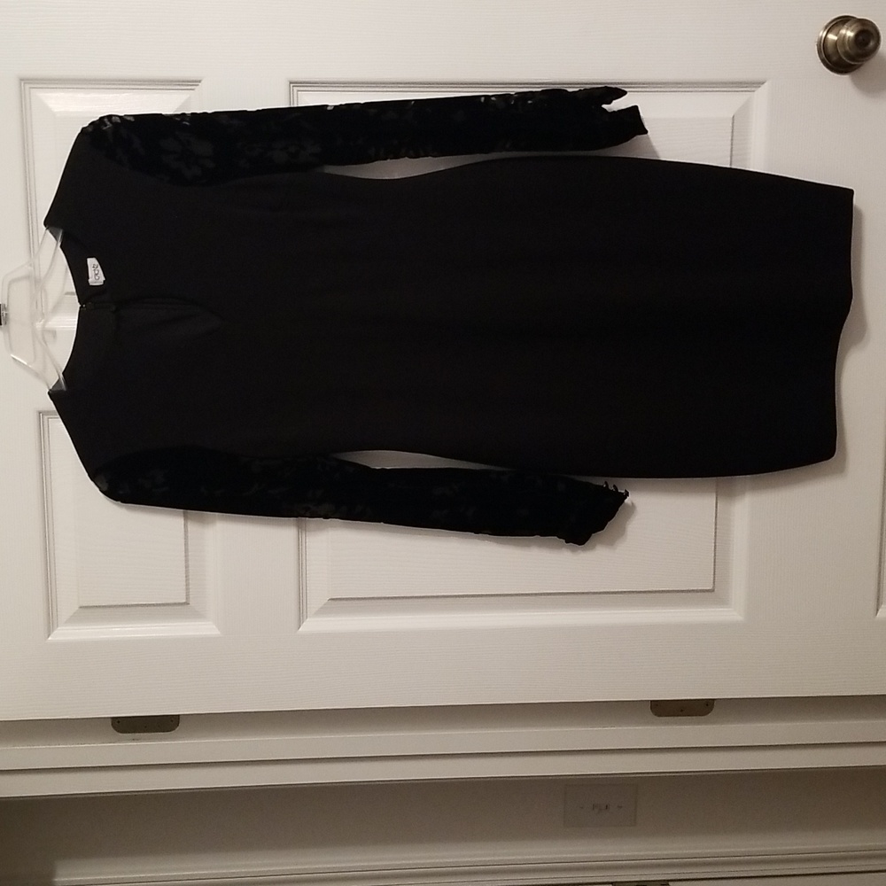 Cache dress,size 4